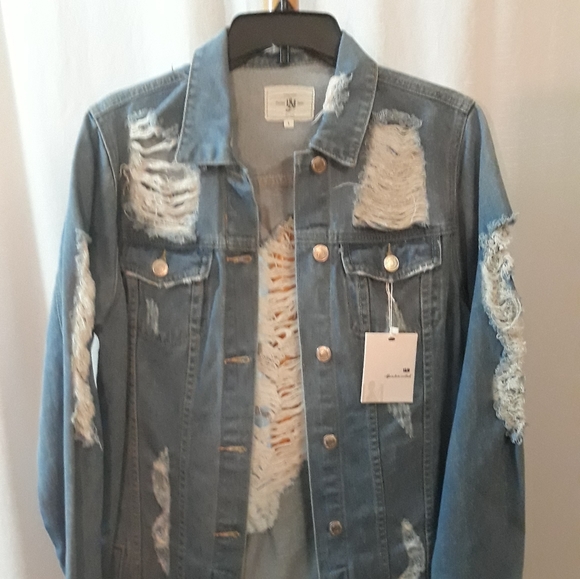 I&M Jackets & Blazers - I&M Distressed Denim Jacket SZ Small